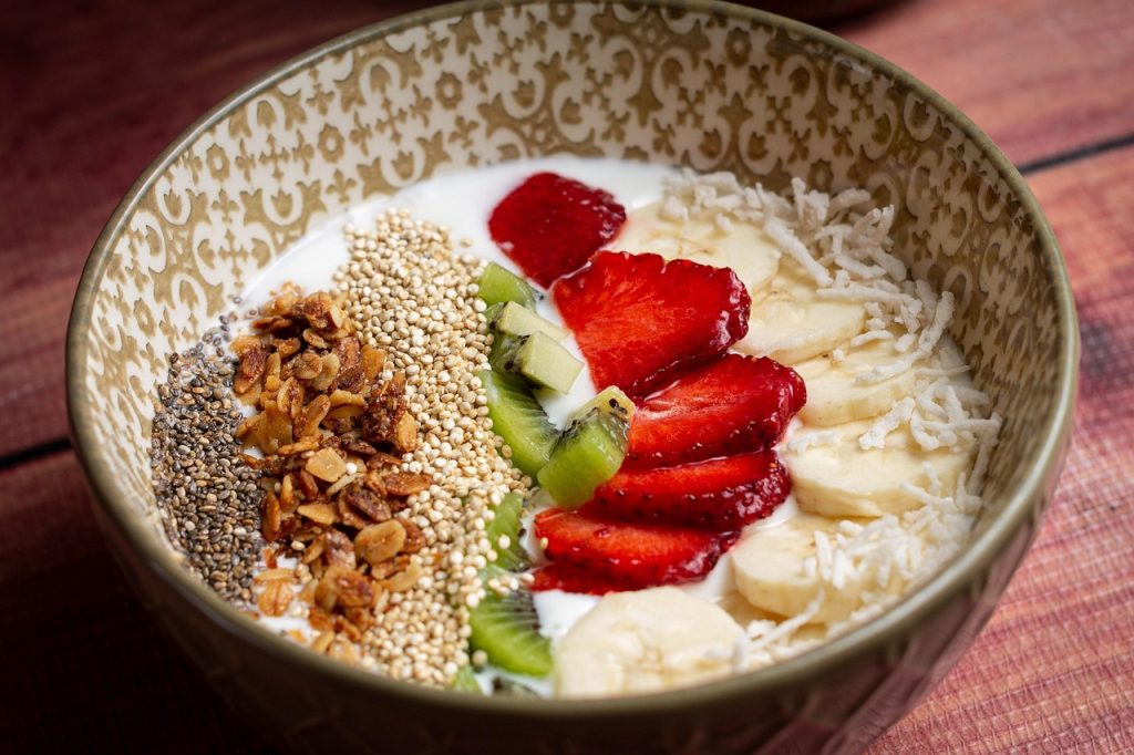 Apple Cinnamon Yogurt Parfait